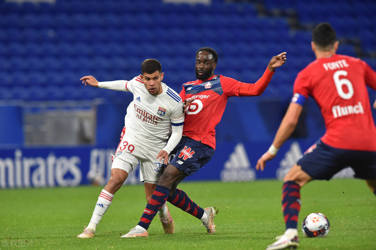 竞技宝-今晚上海海港强势反弹:法甲节点到来,压力陡增,团队化学反应显著(法甲最新战况)