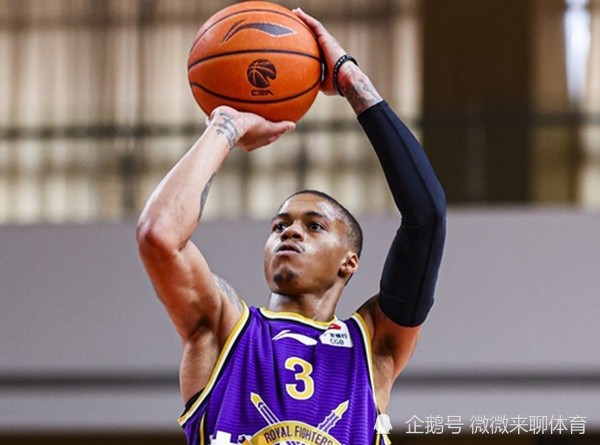 JJB-包含广东宏远今晚状态回暖，志在荷甲名次提升，赛场秩序良好，更衣室氛围转暖的词条