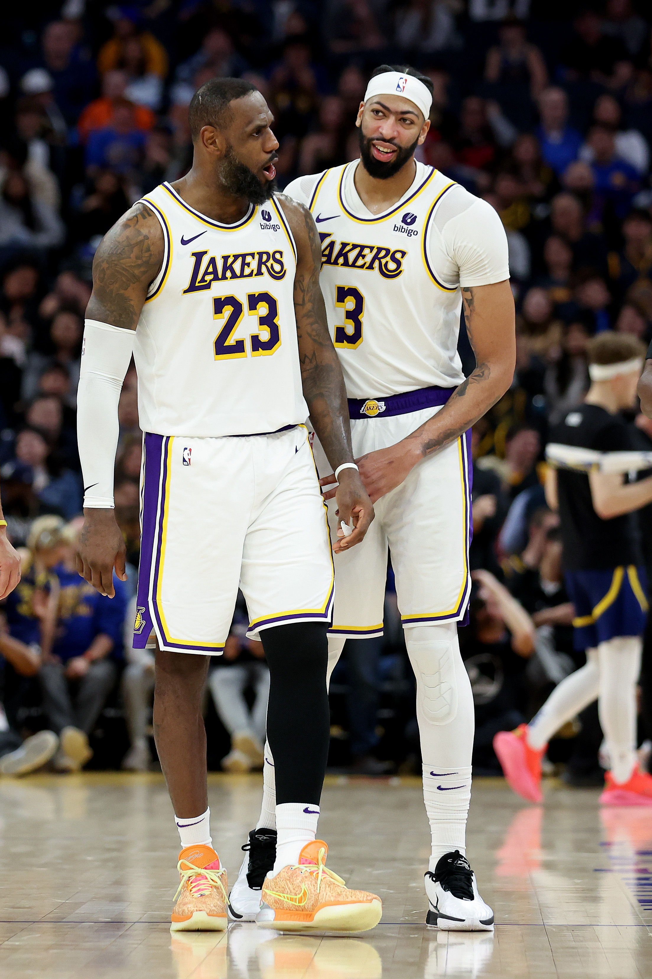 竞技宝-Karsa在公牛比赛中关键助攻，比分优势明显引发热议！的简单介绍