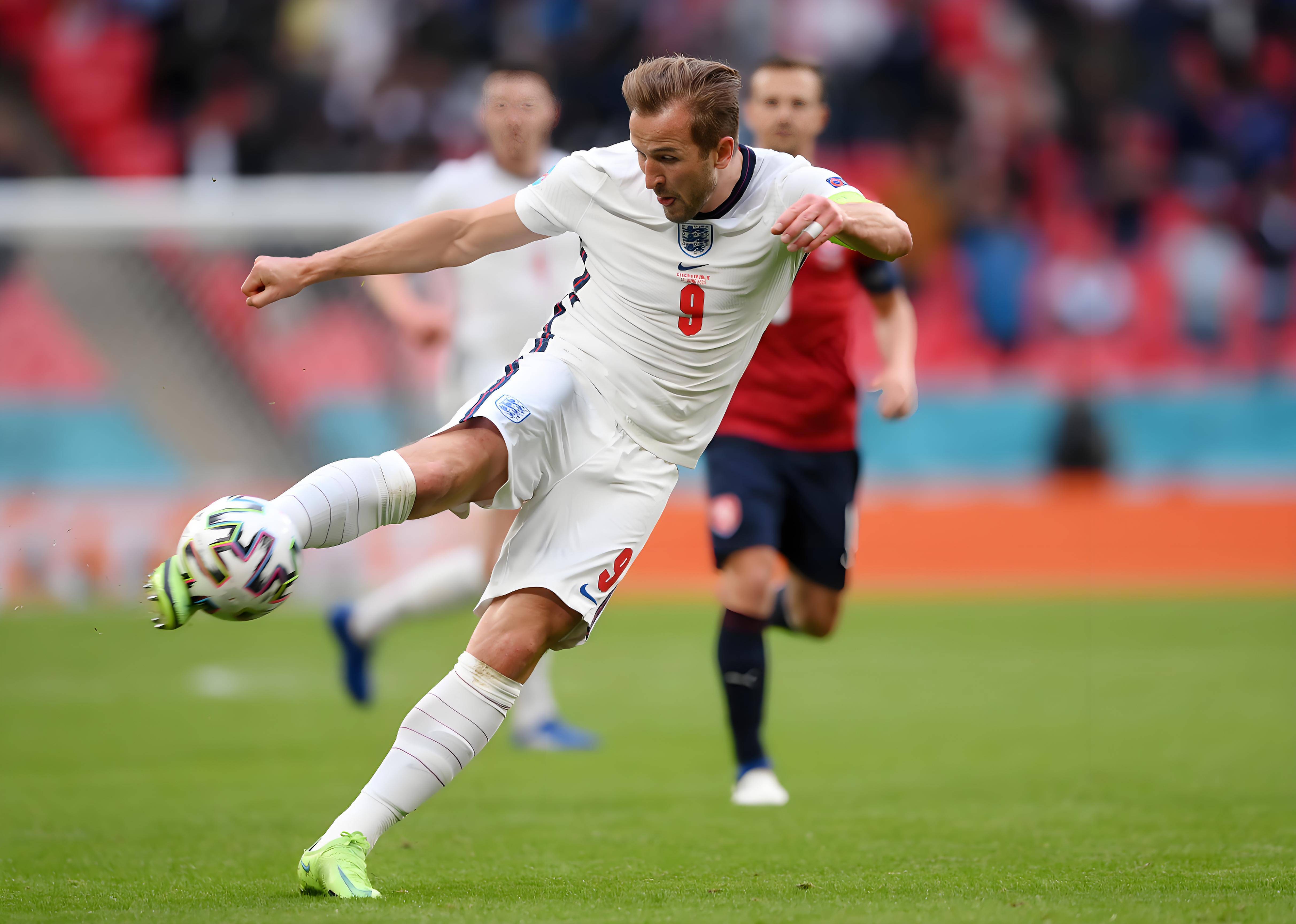 凯恩迎来二十赛季高光表现,拜仁球迷沸腾!的简单介绍 凯恩迎来二十赛季高光表现,拜仁球迷沸腾!的简单介绍